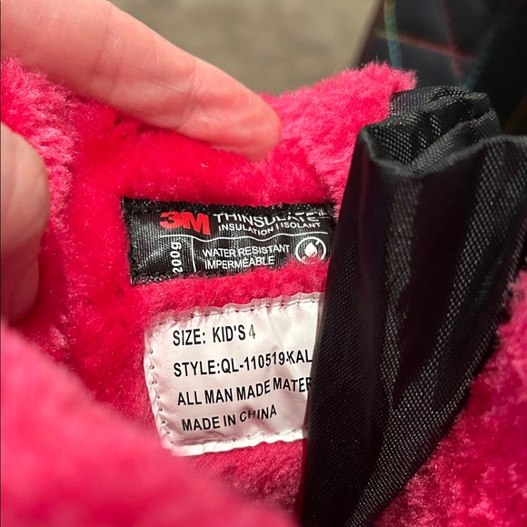 Tamarack Black and Pink Winter Boots Kids 4 - Picture 5 of 6